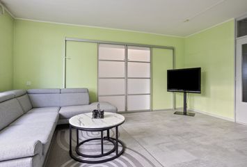 van Godewijckstraat 81, HENDRIK-IDO-AMBACHT