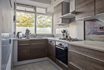 van Godewijckstraat 81, HENDRIK-IDO-AMBACHT