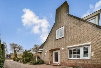 Julianasingel 6, HENDRIK-IDO-AMBACHT