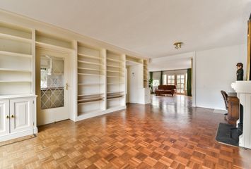 Julianasingel 6, HENDRIK-IDO-AMBACHT