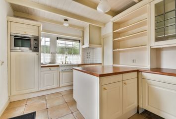 Julianasingel 6, HENDRIK-IDO-AMBACHT