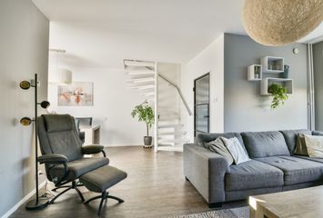 Pompe van Meerdervoortsingel 9, HENDRIK-IDO-AMBACHT