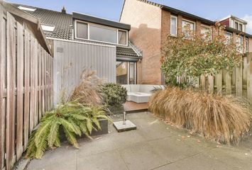 Luchtenborg 8, HENDRIK-IDO-AMBACHT