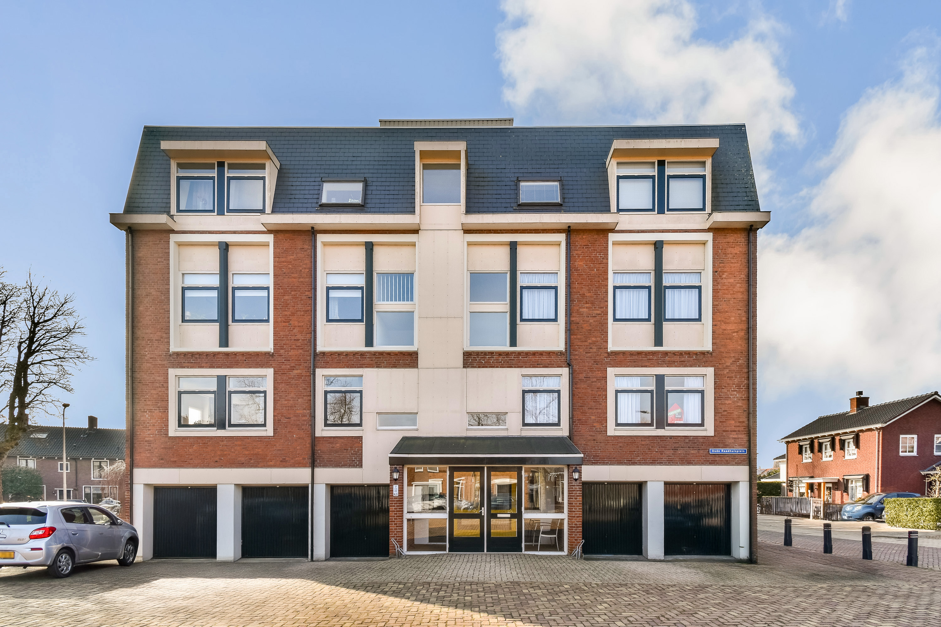 Oude Raadhuisplein 20