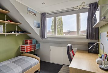 Ring 425, HENDRIK-IDO-AMBACHT