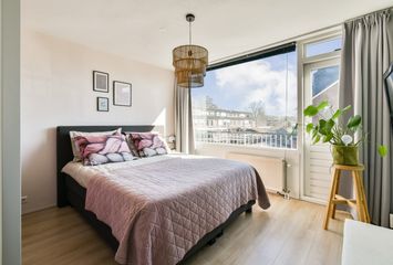 Dijkmeesterstraat 12, HENDRIK-IDO-AMBACHT