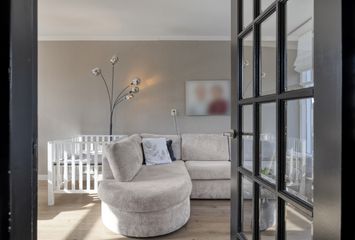 Warmoeziershof 36, HENDRIK-IDO-AMBACHT