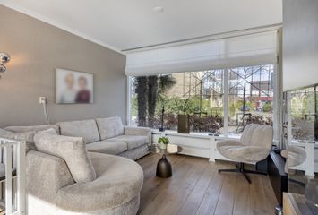 Warmoeziershof 36, HENDRIK-IDO-AMBACHT