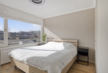 Warmoeziershof 36, HENDRIK-IDO-AMBACHT