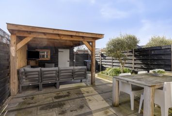 Warmoeziershof 36, HENDRIK-IDO-AMBACHT