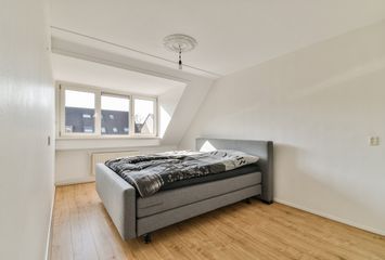 Jan P. Vethstraat 64, HENDRIK-IDO-AMBACHT