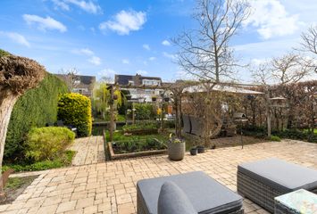 Groenewaal 13, HENDRIK-IDO-AMBACHT