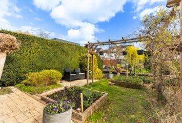 Groenewaal 13, HENDRIK-IDO-AMBACHT