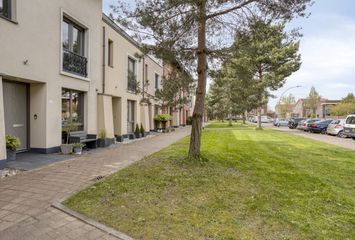 Moerbeigaarde 12, HENDRIK-IDO-AMBACHT