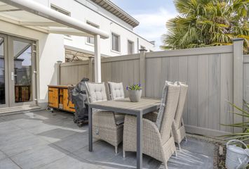 Moerbeigaarde 12, HENDRIK-IDO-AMBACHT