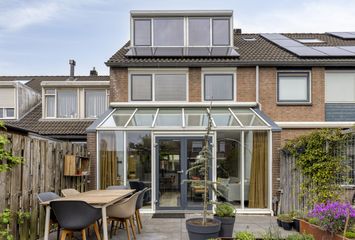 Pruylenborg 32, HENDRIK-IDO-AMBACHT