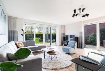 Voorn 120, HENDRIK-IDO-AMBACHT