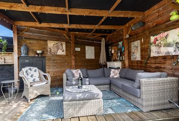 Voorn 120, HENDRIK-IDO-AMBACHT