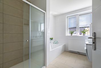 Voorn 120, HENDRIK-IDO-AMBACHT