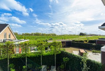 Voorn 120, HENDRIK-IDO-AMBACHT