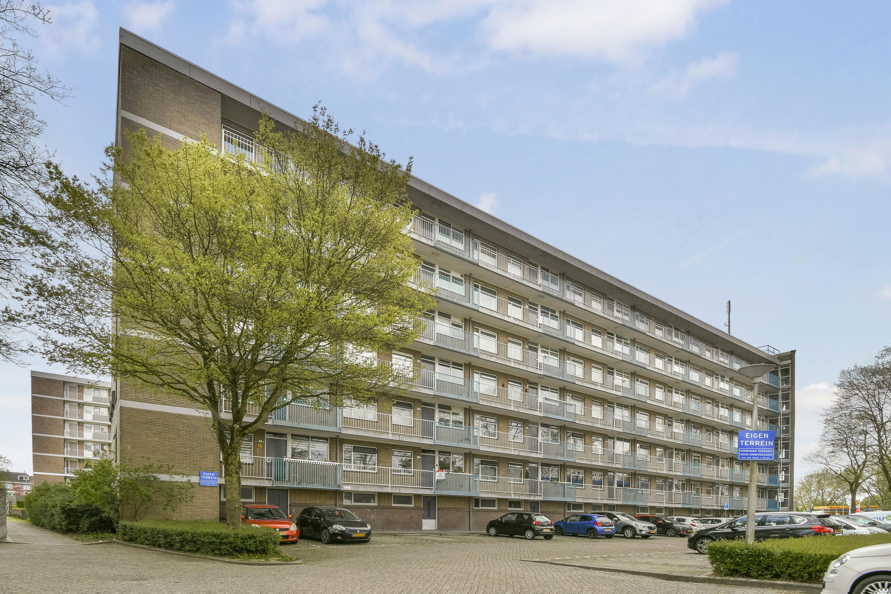 van Godewijckstraat 247