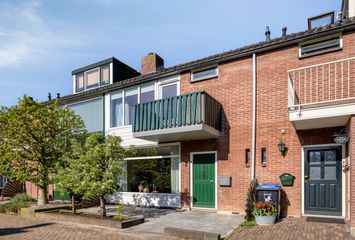 Warmoeziershof 7, HENDRIK-IDO-AMBACHT