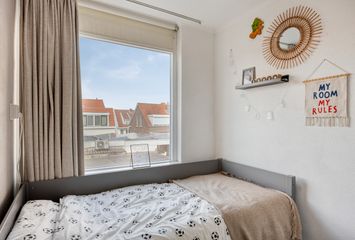 Warmoeziershof 7, HENDRIK-IDO-AMBACHT