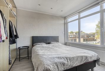 Warmoeziershof 46, HENDRIK-IDO-AMBACHT