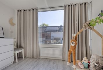 Warmoeziershof 46, HENDRIK-IDO-AMBACHT