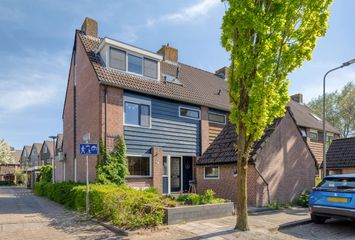 Hoekkamp 8, HENDRIK-IDO-AMBACHT