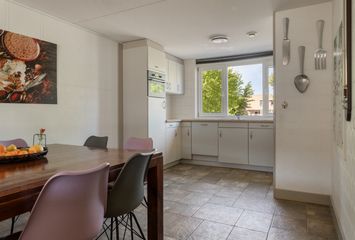 Koningsvaren 10, HENDRIK-IDO-AMBACHT