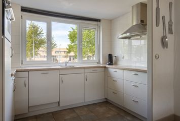 Koningsvaren 10, HENDRIK-IDO-AMBACHT