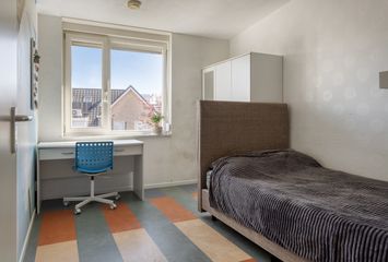 Koningsvaren 10, HENDRIK-IDO-AMBACHT