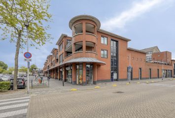Willem de Zwijgerstraat 2, HENDRIK-IDO-AMBACHT