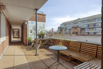 Willem de Zwijgerstraat 2, HENDRIK-IDO-AMBACHT