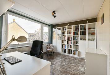 Piet Heinstraat 25, HENDRIK-IDO-AMBACHT