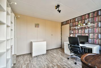 Piet Heinstraat 25, HENDRIK-IDO-AMBACHT