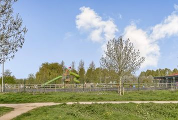 Piet Heinstraat 25, HENDRIK-IDO-AMBACHT