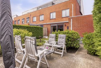 Geertruid Pijnsenhof 13, HENDRIK-IDO-AMBACHT