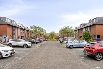 Geertruid Pijnsenhof 13, HENDRIK-IDO-AMBACHT