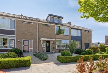 Troelstrastraat 60, ALBLASSERDAM