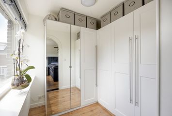 Waelneslaan 11, HENDRIK-IDO-AMBACHT