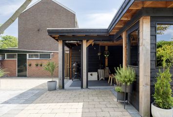Waelneslaan 11, HENDRIK-IDO-AMBACHT