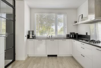 Hoogveen 58, HENDRIK-IDO-AMBACHT