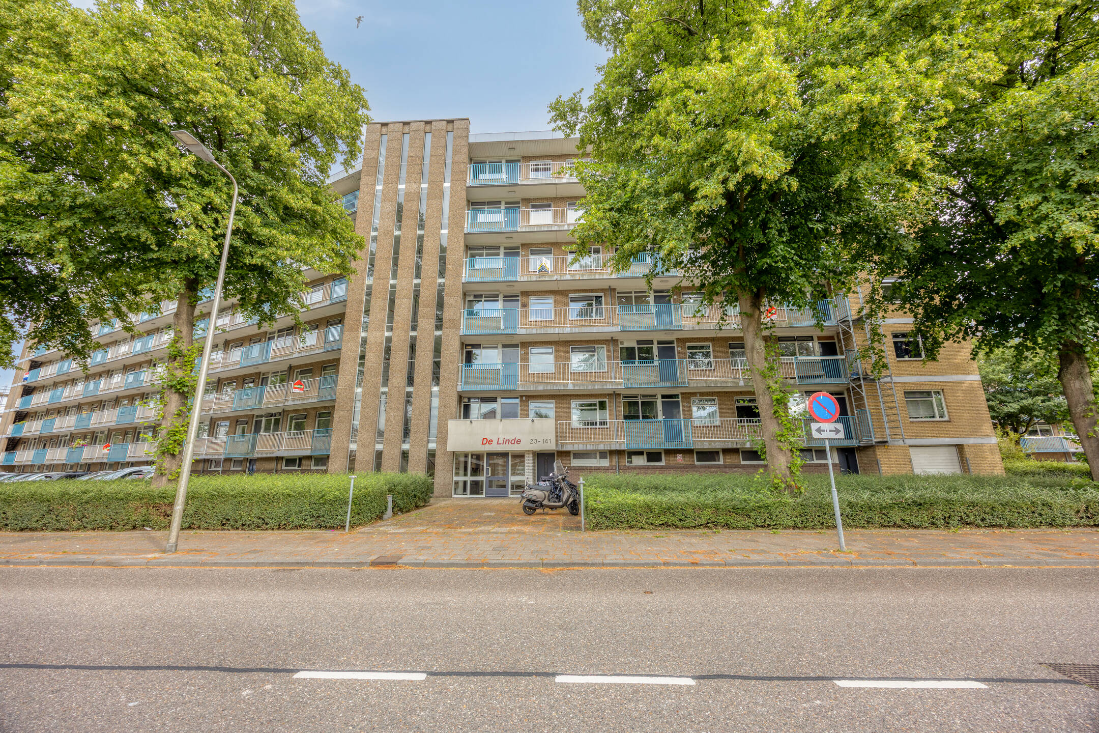 van Godewijckstraat 129