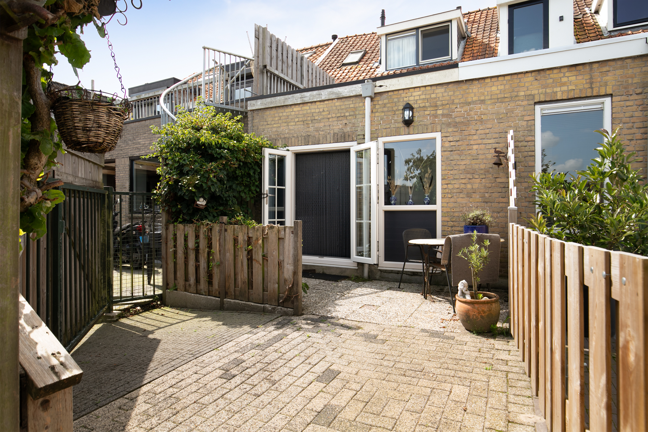 Damstraat 17