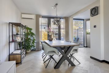 Aert van Nesstraat 8, HENDRIK-IDO-AMBACHT