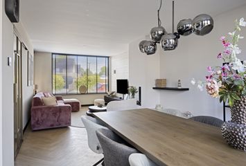 Aert van Nesstraat 8, HENDRIK-IDO-AMBACHT