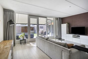Koolwijk 32, HENDRIK-IDO-AMBACHT