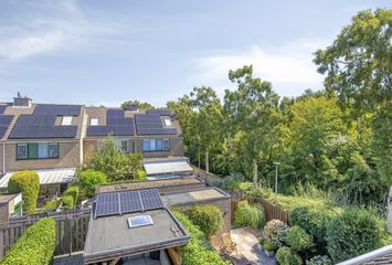 Aert Schoumanstraat 13, HENDRIK-IDO-AMBACHT